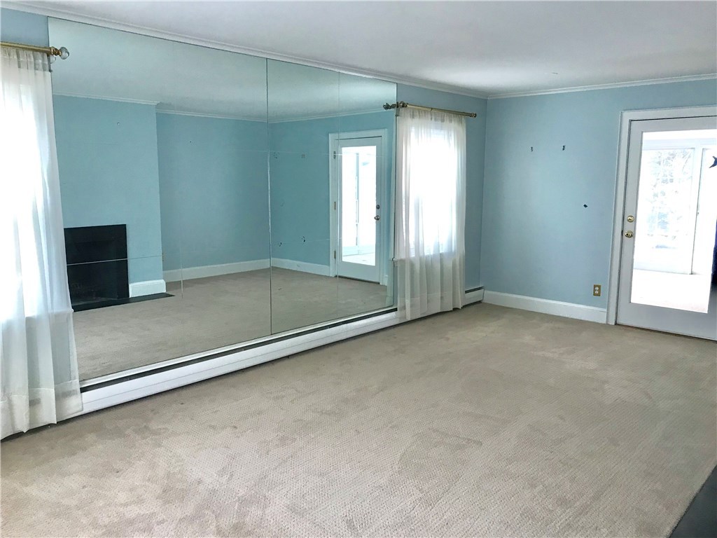 469 Woodland Road Woonsocket, RI 02895 - Photo 11 of 27