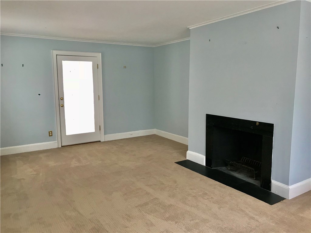 469 Woodland Road Woonsocket, RI 02895 - Photo 12 of 27