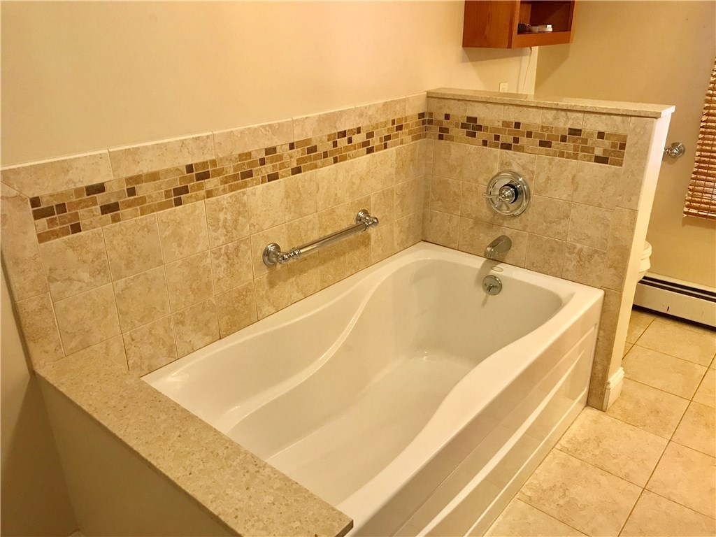 469 Woodland Road Woonsocket, RI 02895 - Photo 17 of 27