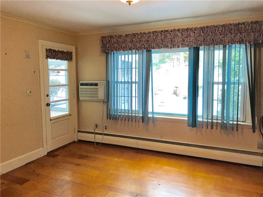 469 Woodland Road Woonsocket, RI 02895 - Photo 10 of 27