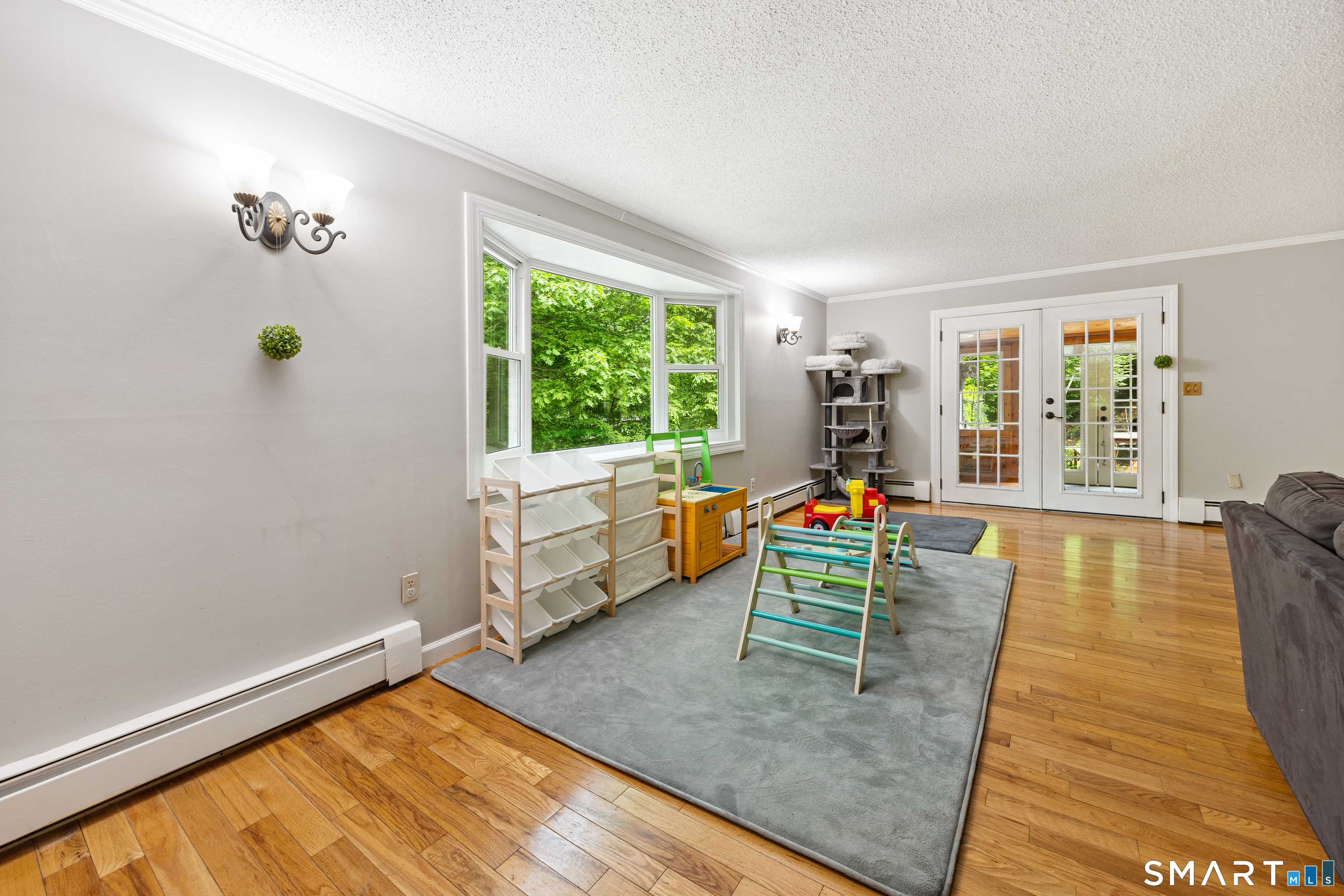 825 Neipsic Road Glastonbury, CT 06033 - Photo 17 of 40