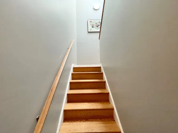 $4,700 | 2734 North Wolcott Avenue, Unit 203, Chicago, IL 60614