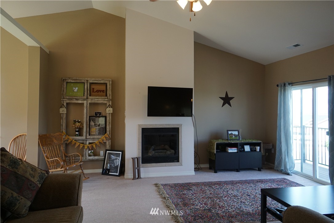 421 Strand Road Ephrata, WA 98823 - Photo 3 of 20 Gallery Image 3