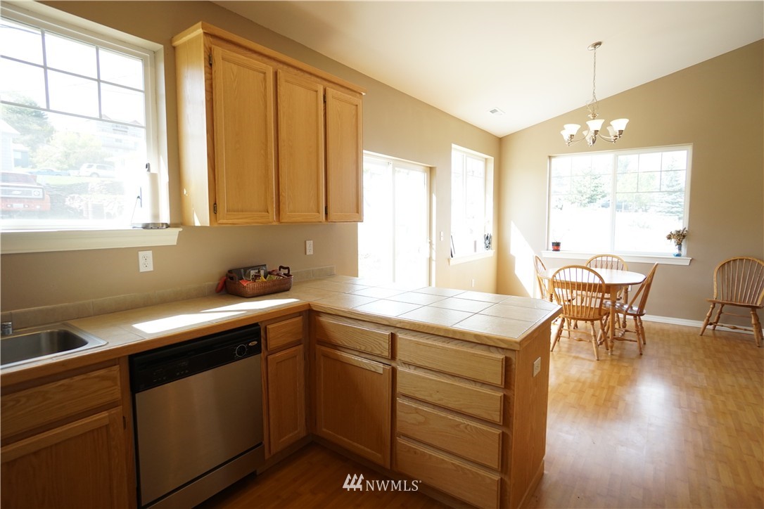 421 Strand Road Ephrata, WA 98823 - Photo 7 of 20 Gallery Image 7