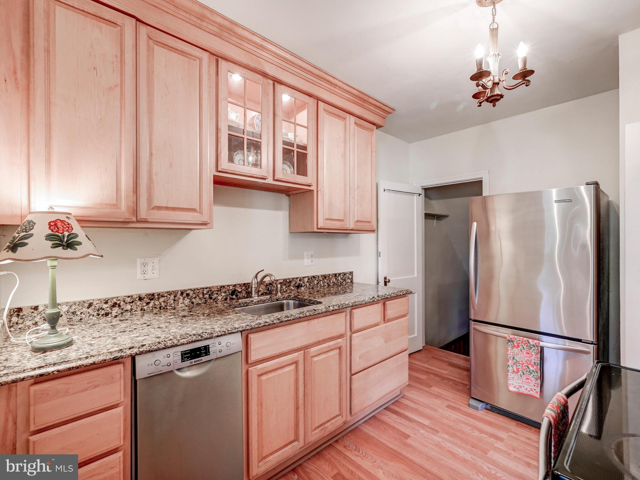 208 North Tyrone Road Baltimore, MD 21212 - Photo 13 of 28 Kitchen