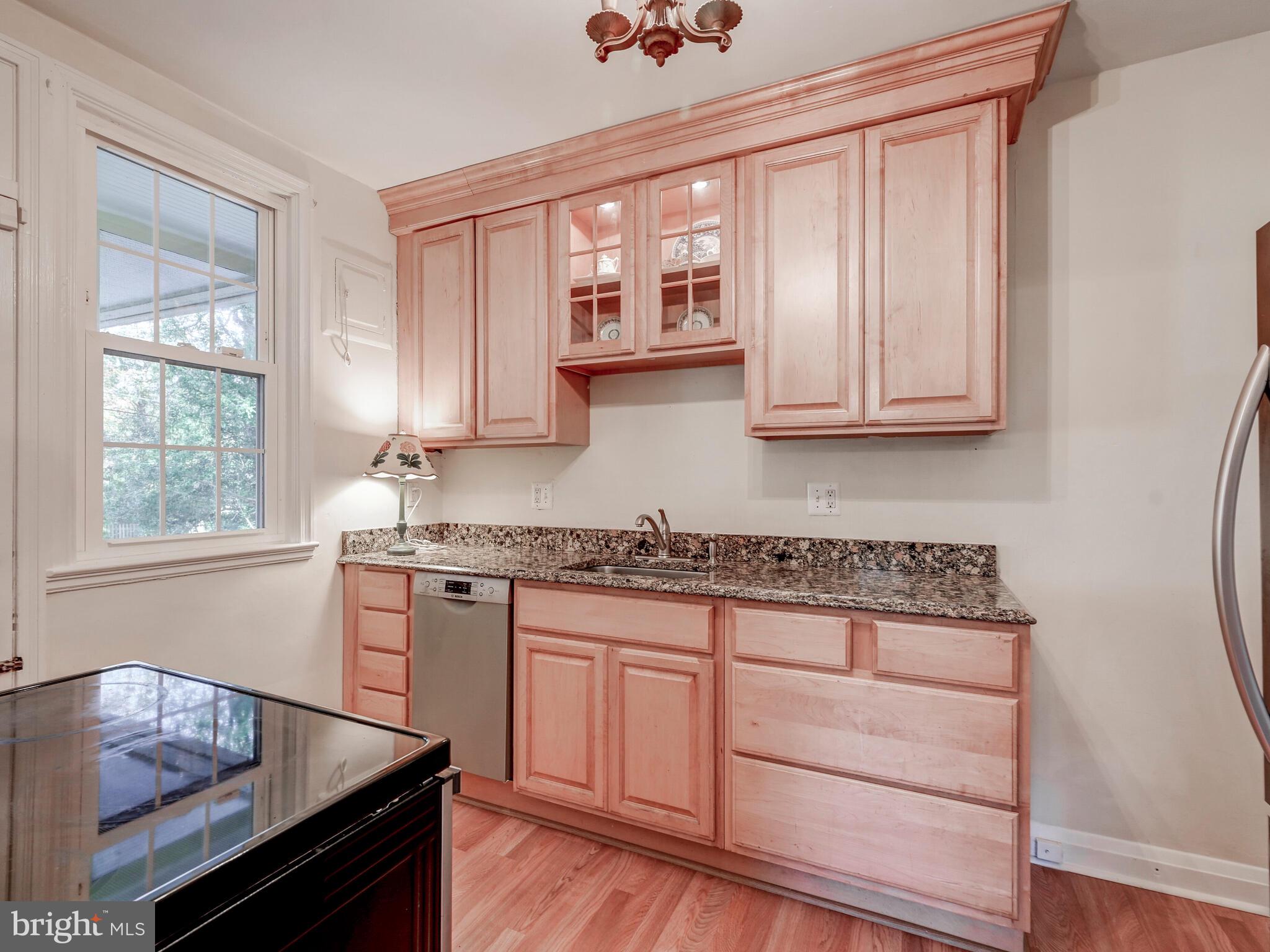 208 North Tyrone Road Baltimore, MD 21212 - Photo 14 of 28