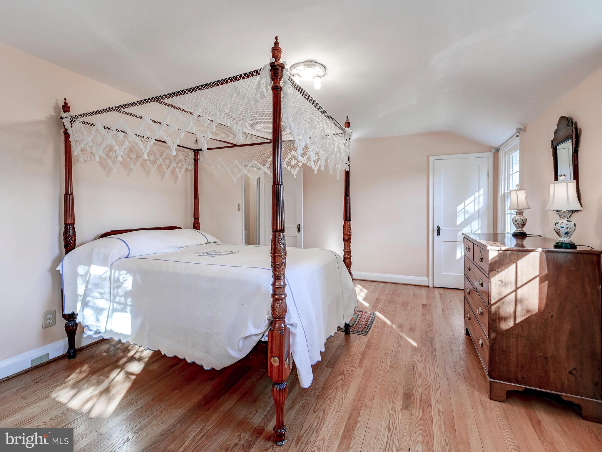 208 North Tyrone Road Baltimore, MD 21212 - Photo 17 of 28