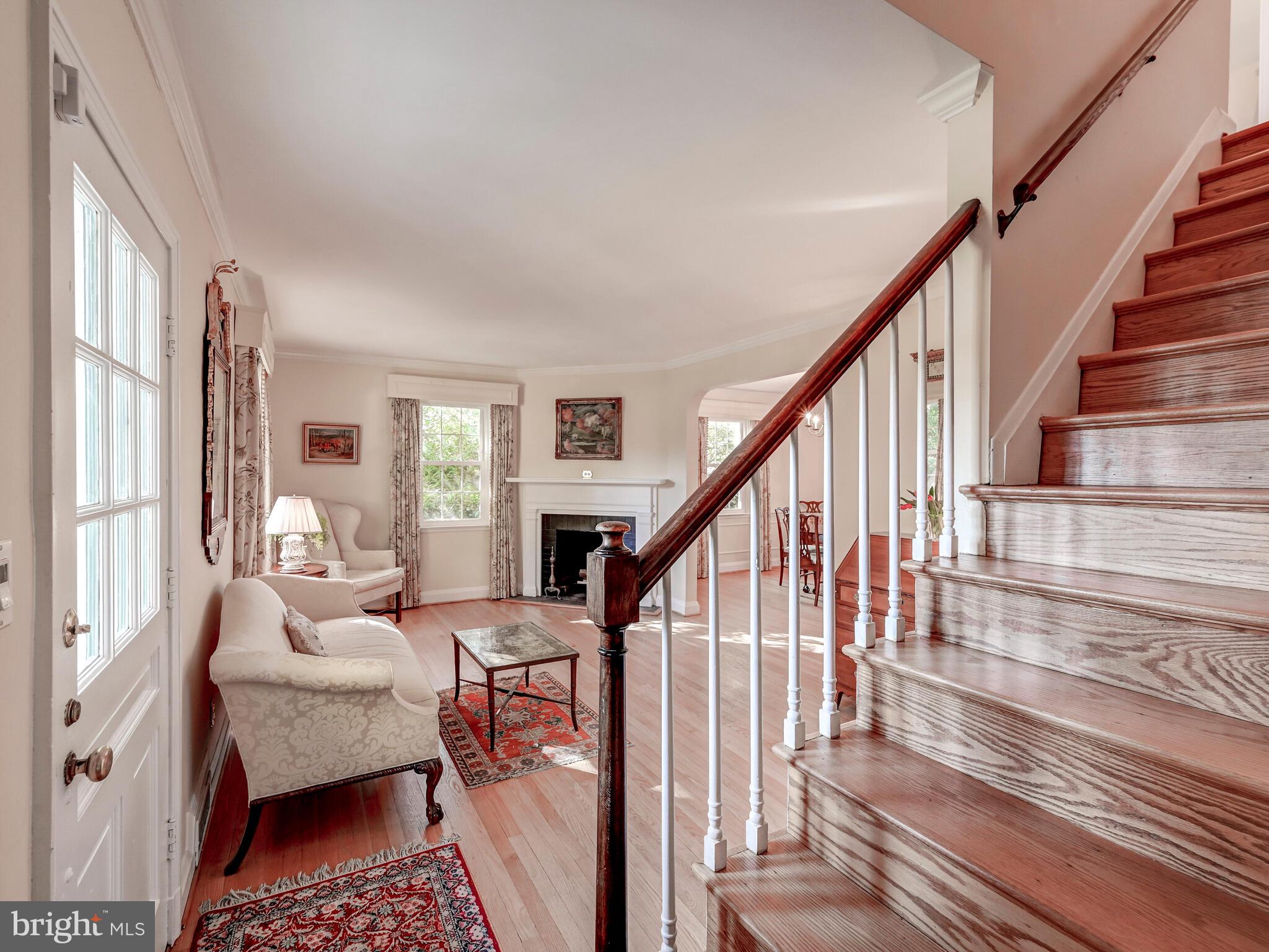 208 North Tyrone Road Baltimore, MD 21212 - Photo 8 of 28 Beautiful hardwood floors