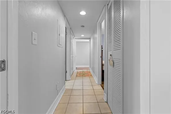 $1,450 | 5665 Trailwinds Drive, Unit 621, Fort Myers, FL 33907