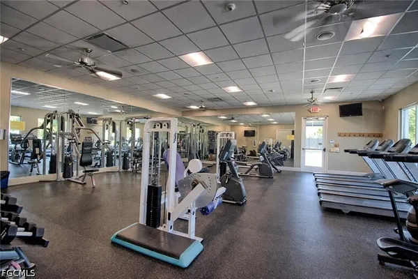 $1,450 | 5665 Trailwinds Drive, Unit 621, Fort Myers, FL 33907