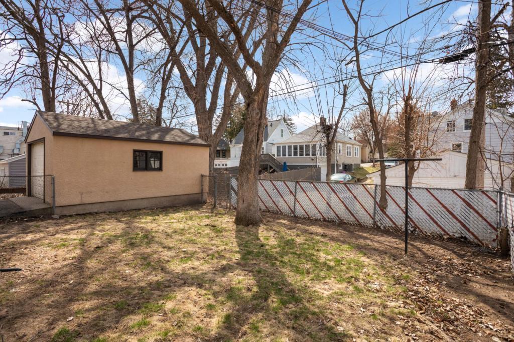 1750 Sims Avenue St. Paul, MN 55106 - Photo 22 of 24 Gallery Image 22