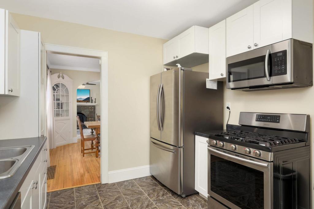 1750 Sims Avenue St. Paul, MN 55106 - Photo 9 of 24 Gallery Image 9