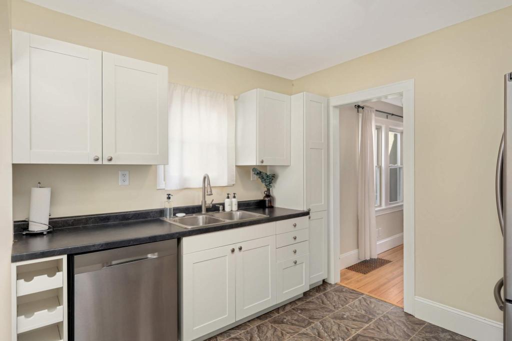 1750 Sims Avenue St. Paul, MN 55106 - Photo 10 of 24 Gallery Image 10