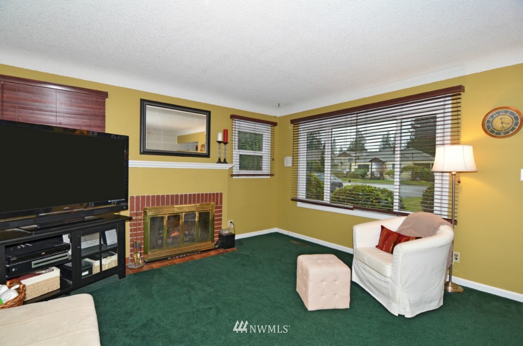 6929 Cady Road Everett, WA 98203 - Photo 6 of 13