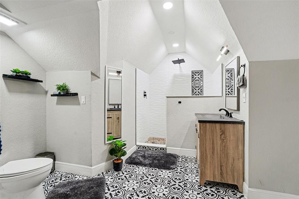 413 Euclid Avenue Seffner, FL 33584 - Photo 15 of 39