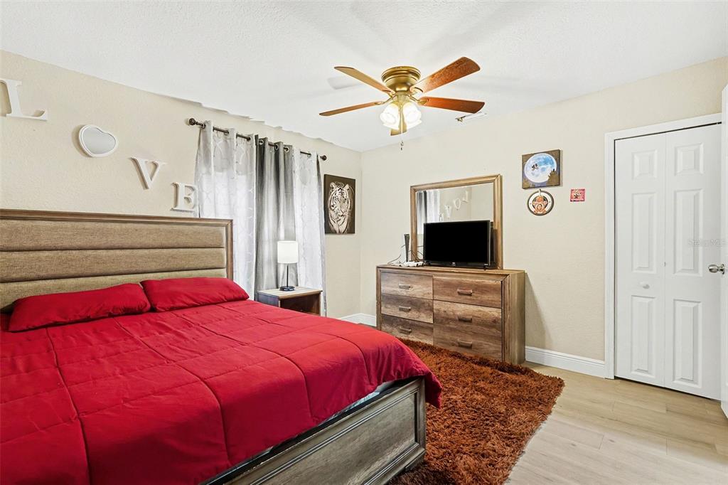 413 Euclid Avenue Seffner, FL 33584 - Photo 23 of 39