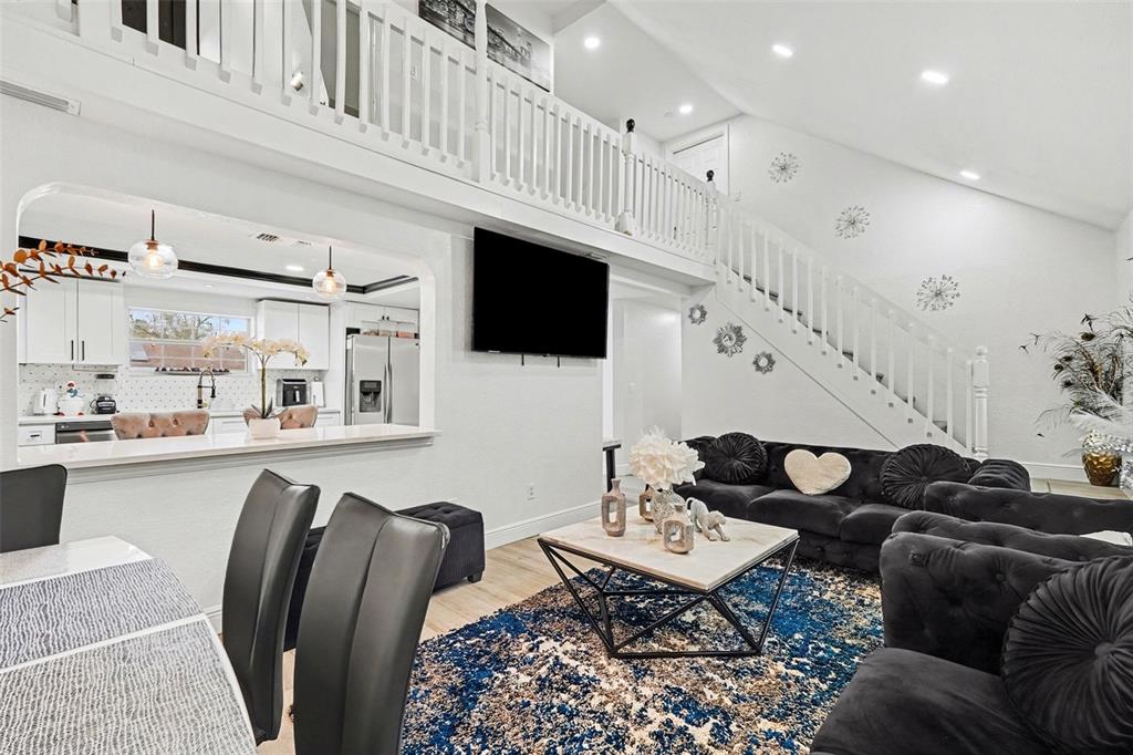 413 Euclid Avenue Seffner, FL 33584 - Photo 9 of 39