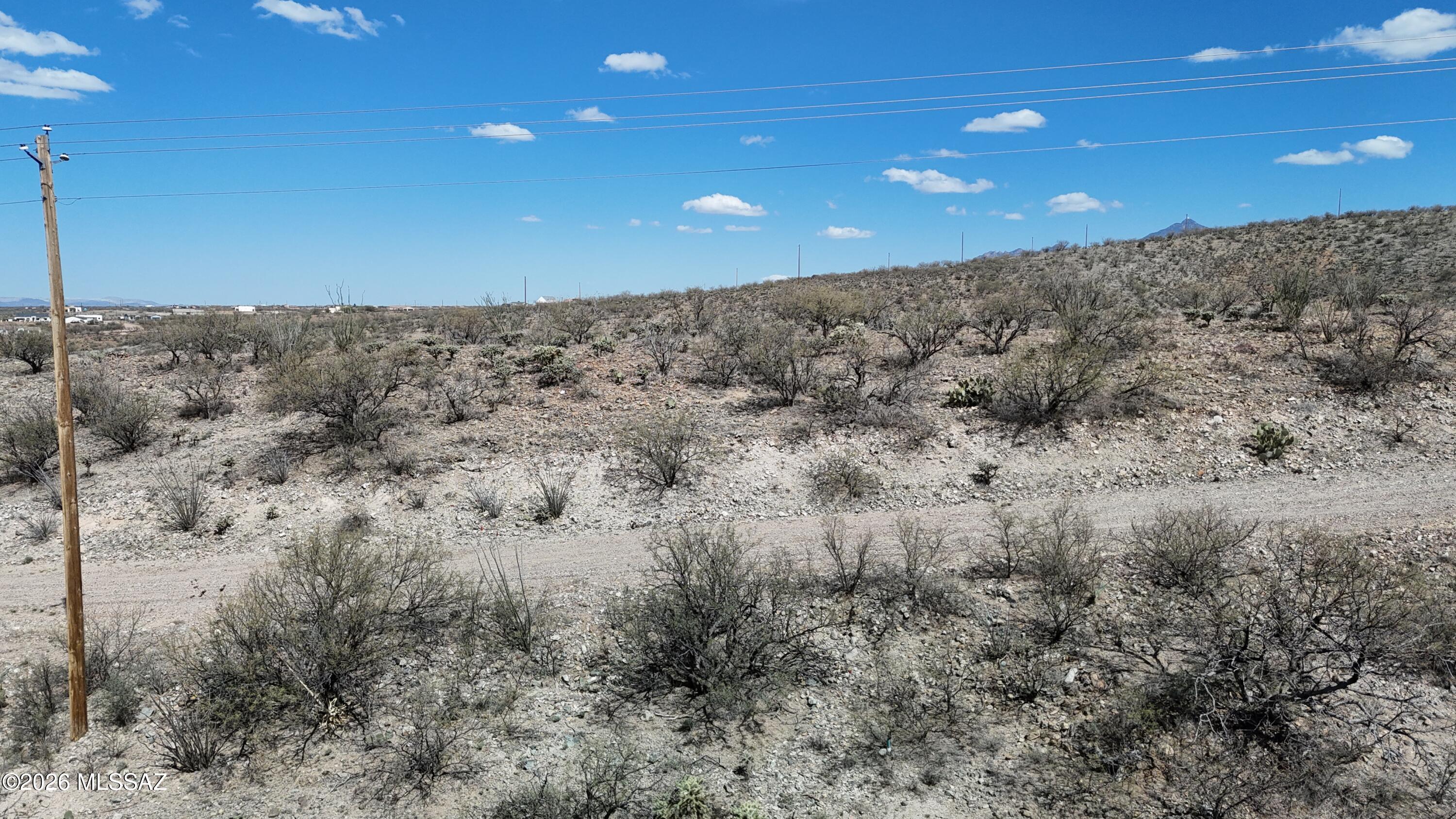 1742 Ruta Caravela, Unit 10 Rio Rico, AZ 85648 - Photo 2 of 11