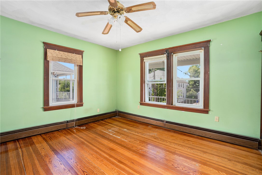 147 Tweed Street Pawtucket, RI 02861 - Photo 21 of 39