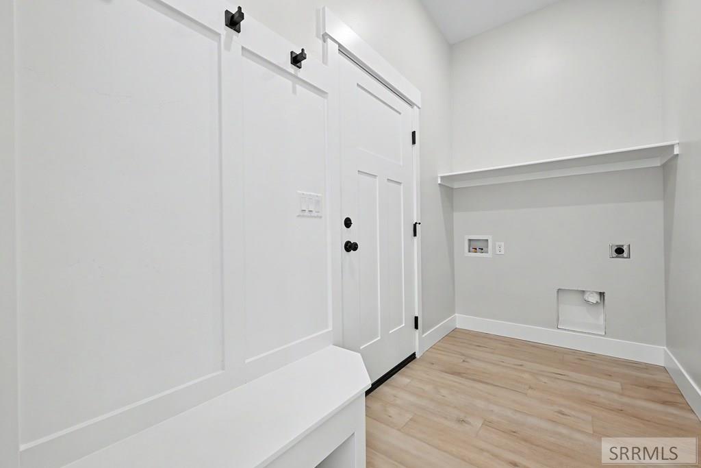 3162 Elixir Road Ammon, ID 83406 - Photo 10 of 13 Laundry/Mud Room