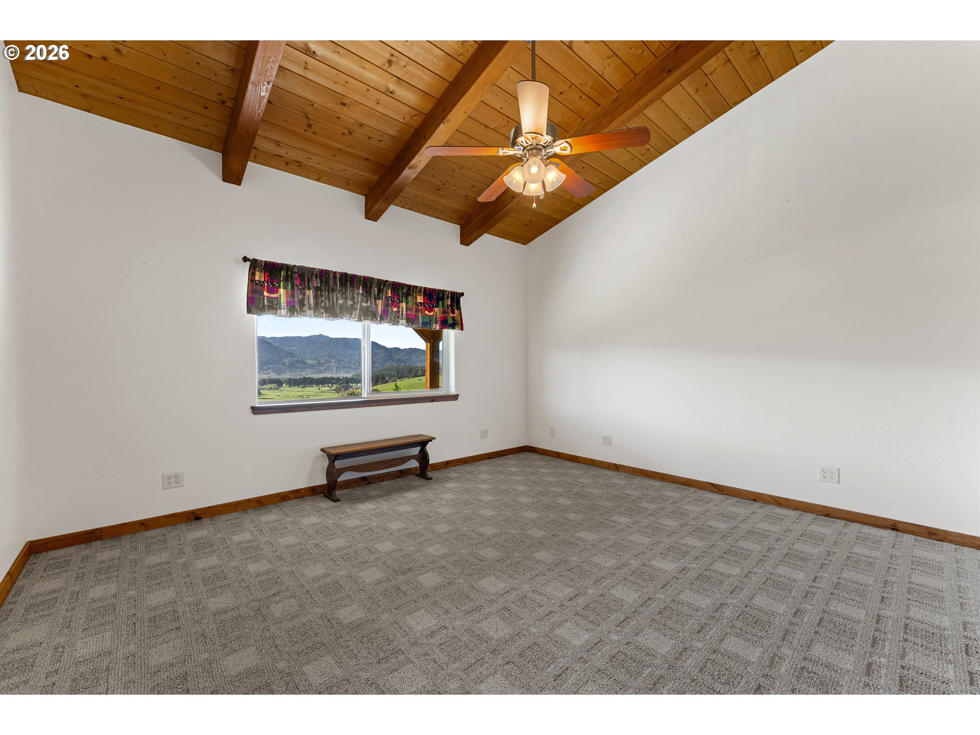 94621 North Bank Rogue River Road Gold Beach, OR 97444 - Photo 7 of 45 Bonus Room