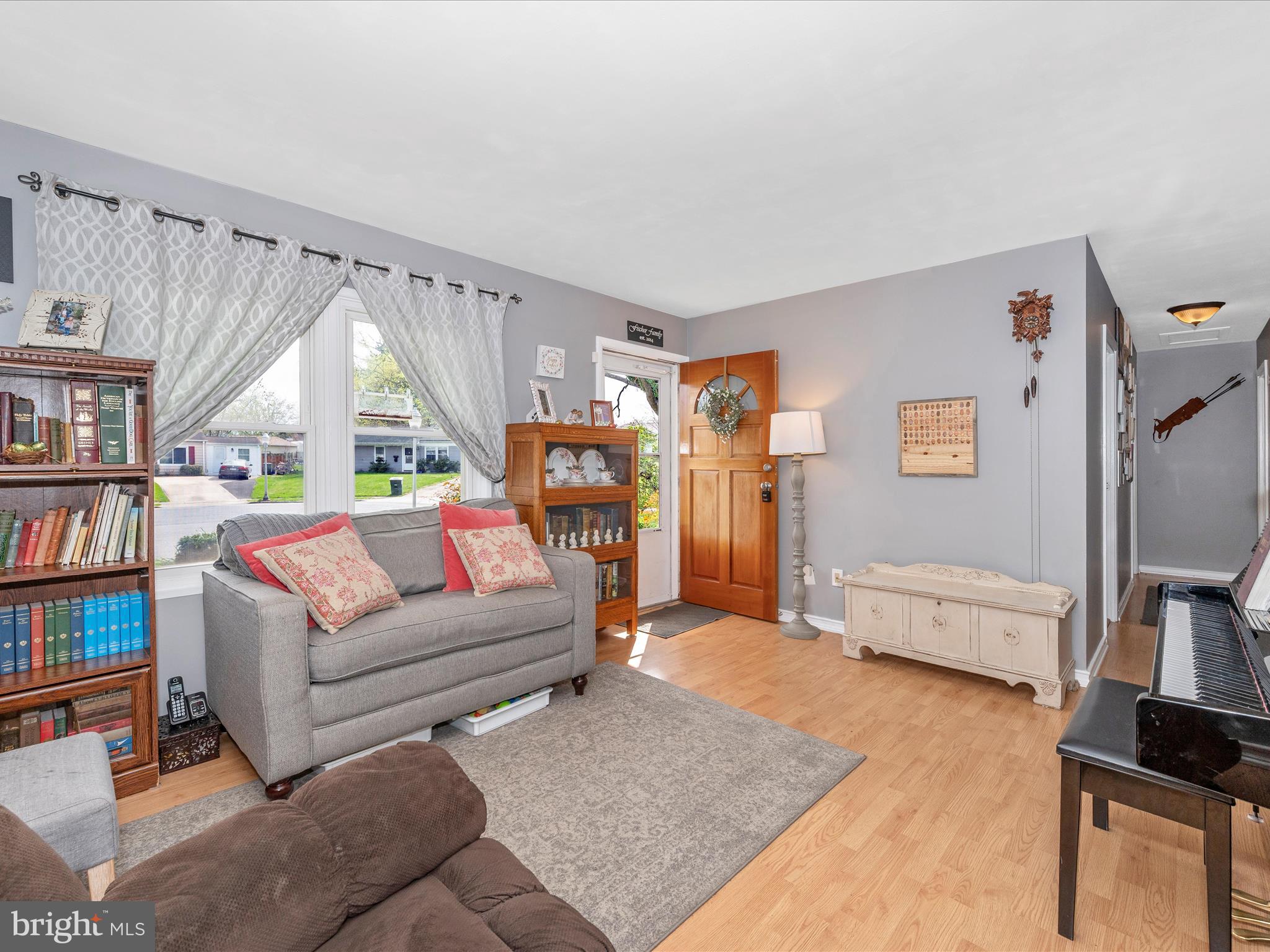 303 Loganberry Court Frederick, MD 21701 - Photo 15 of 50 Living Room