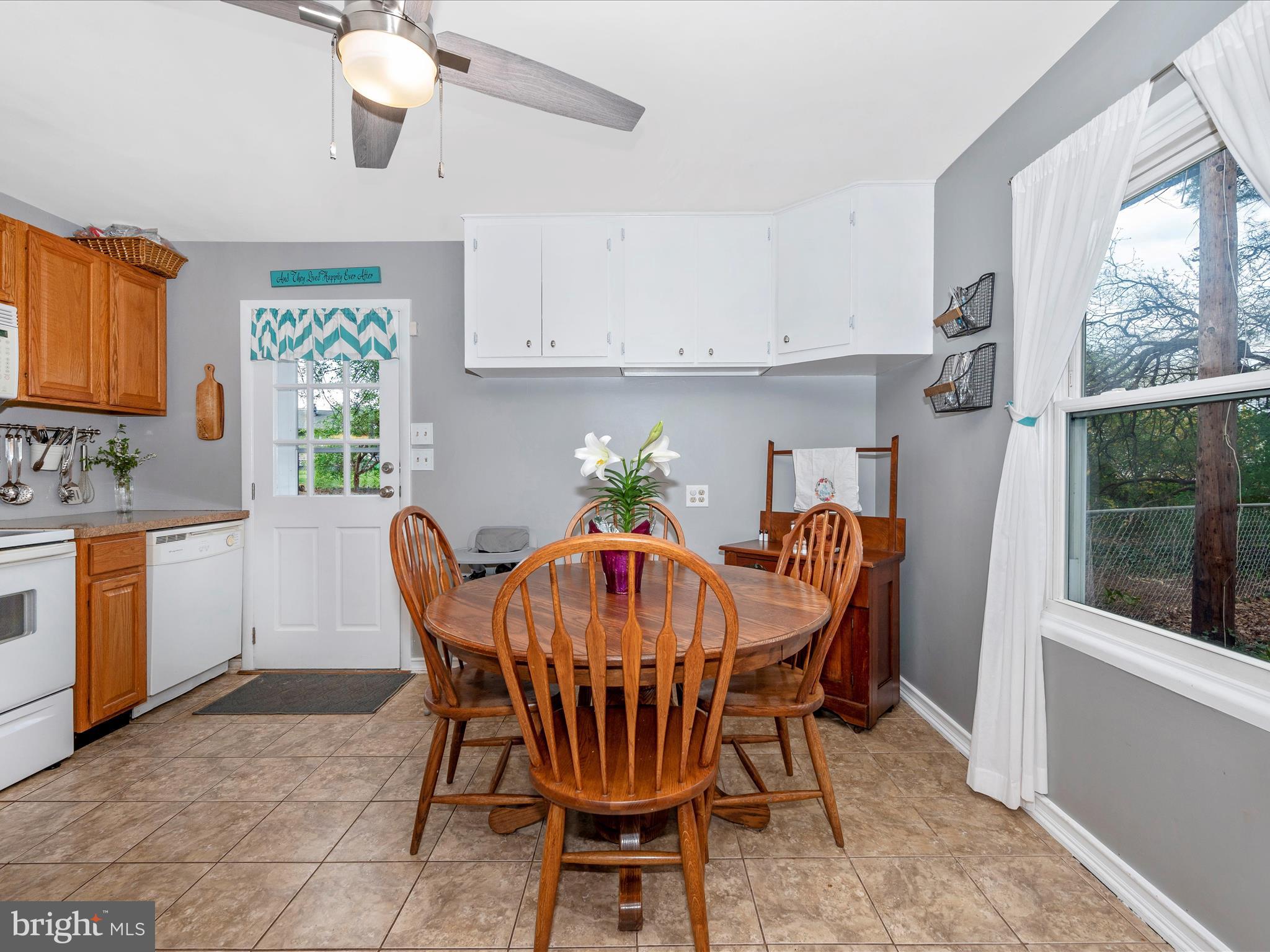 303 Loganberry Court Frederick, MD 21701 - Photo 21 of 50 Dining Room