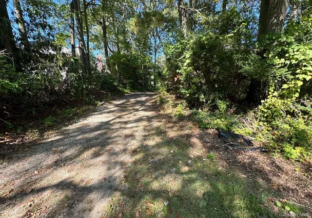 $549,900 | 55 Juneau Boulevard, Woodbury, NY 11797