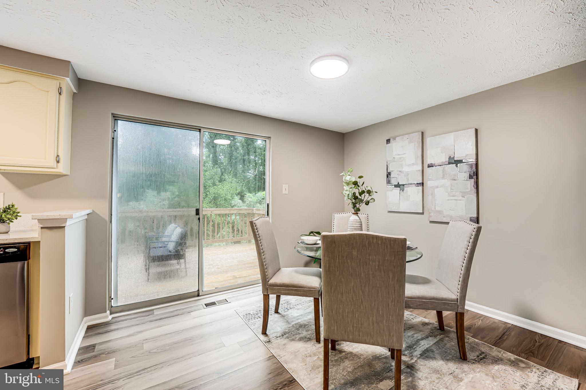 11014 Granby Court Reston, VA 20191 - Photo 8 of 46 Breakfast/Dining Room walks out to the Deck!