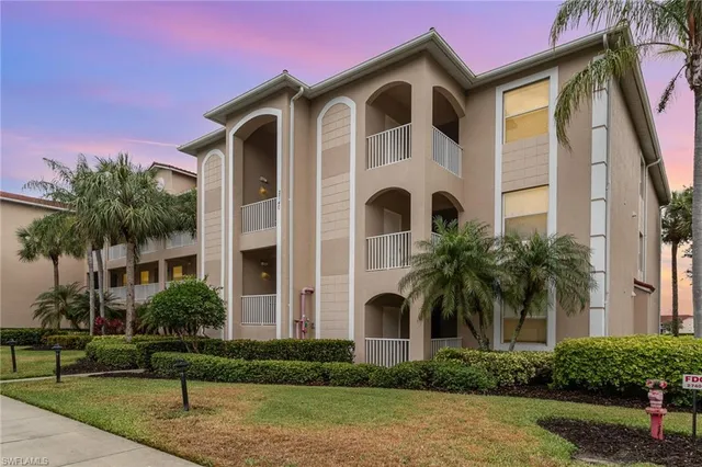 $1,900 | 2740 Cypress Trace Circle, Unit 2718, Naples, FL 34119