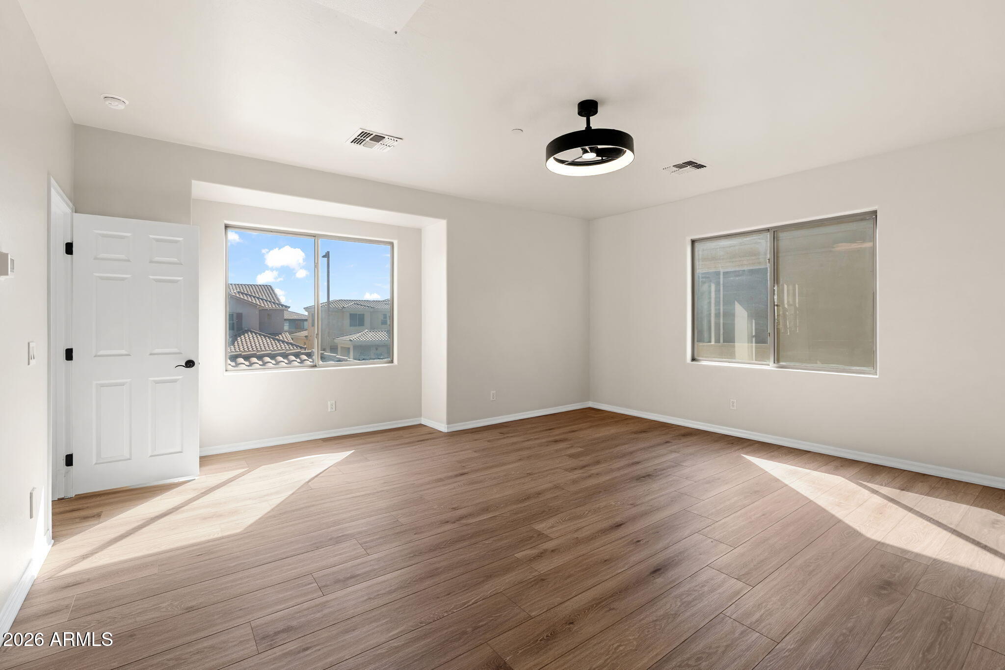 3660 East Maffeo Road Phoenix, AZ 85050 - Photo 32 of 68 61-web-or-mls-DSC_5061