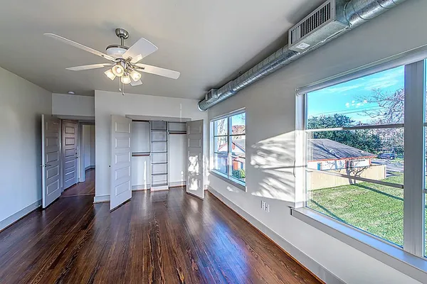 a view of an entryway