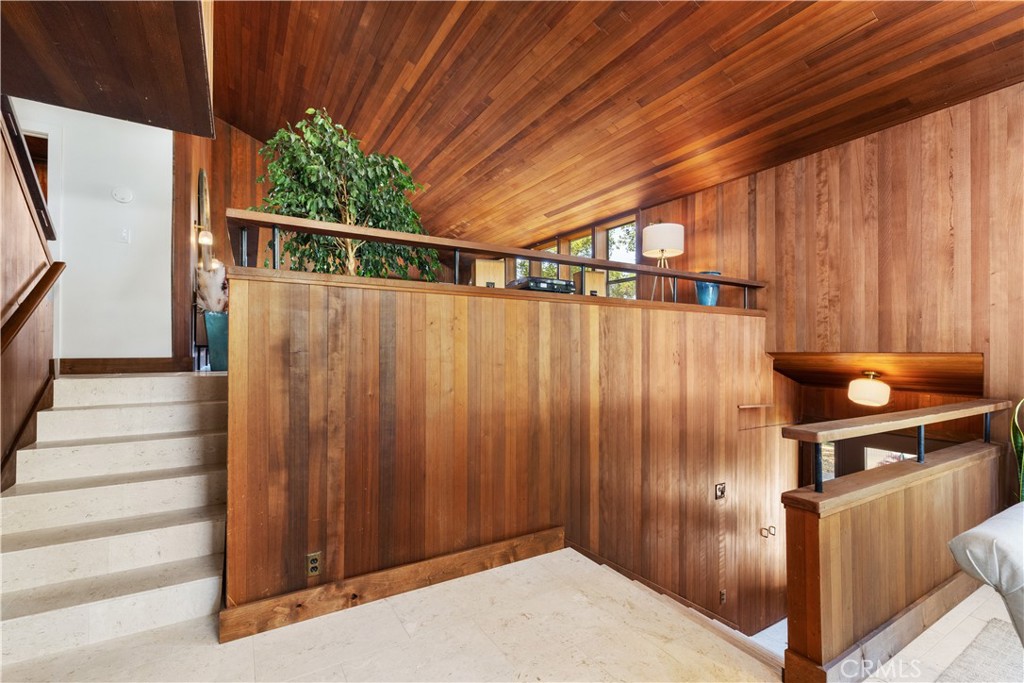 2570 Alturas Road Atascadero, CA 93422 - Photo 26 of 64 Dining area leading up to living room