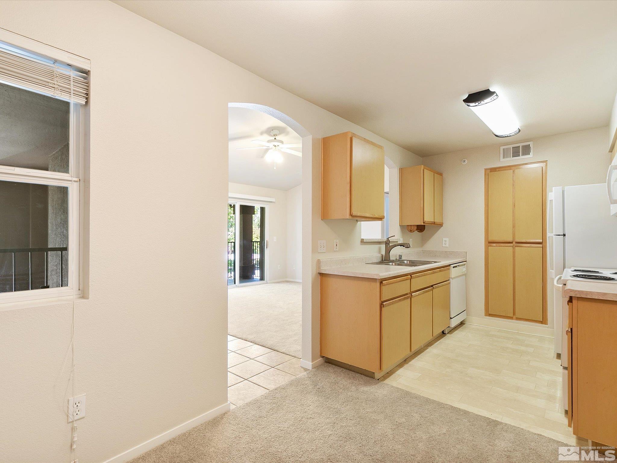 6850 Sharlands Avenue, Unit Z2156 Reno, NV 89523 - Photo 7 of 38 Photo 7