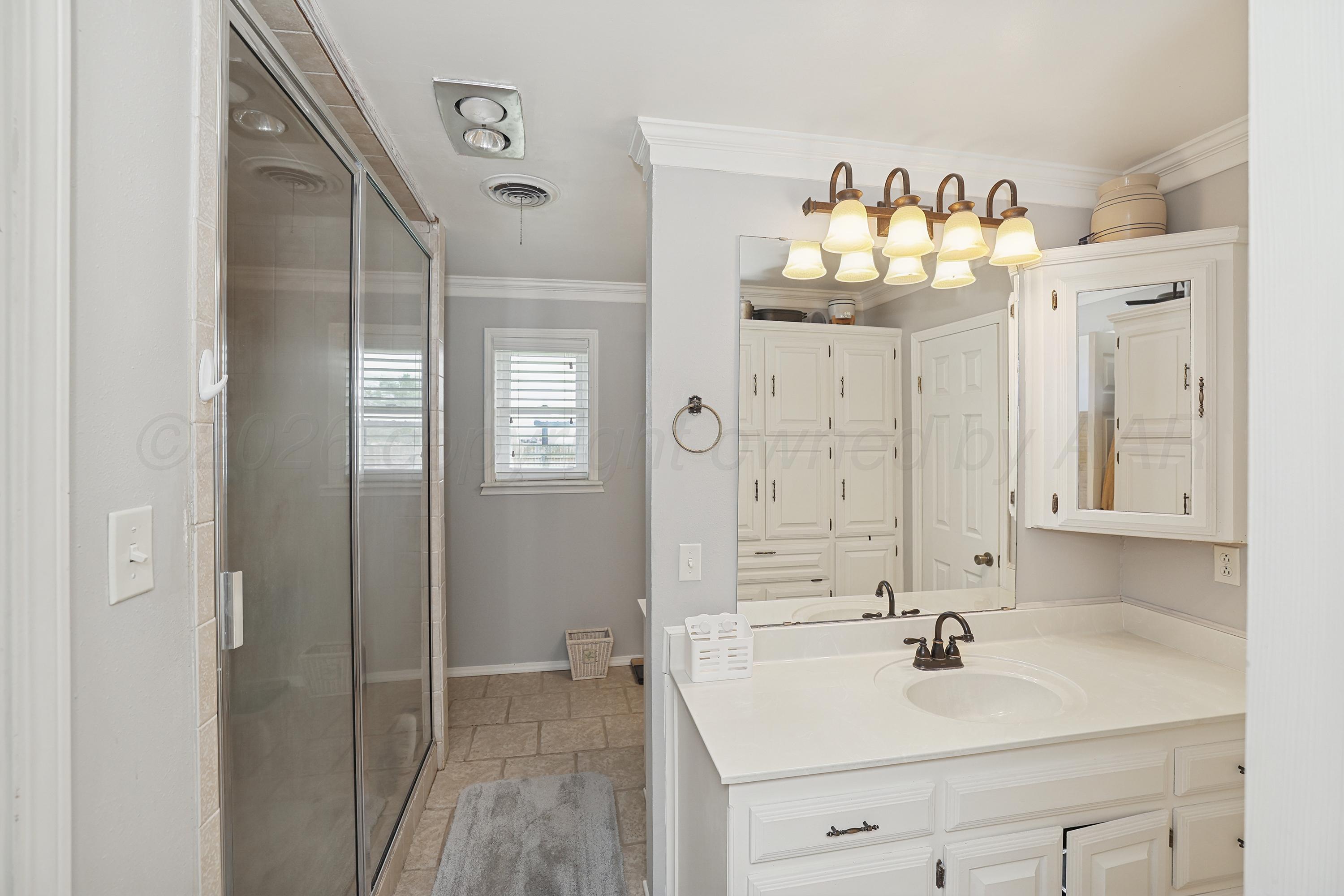 14653 Halsey Trail Amarillo, TX 79118 - Photo 15 of 67 17-Primary Bath