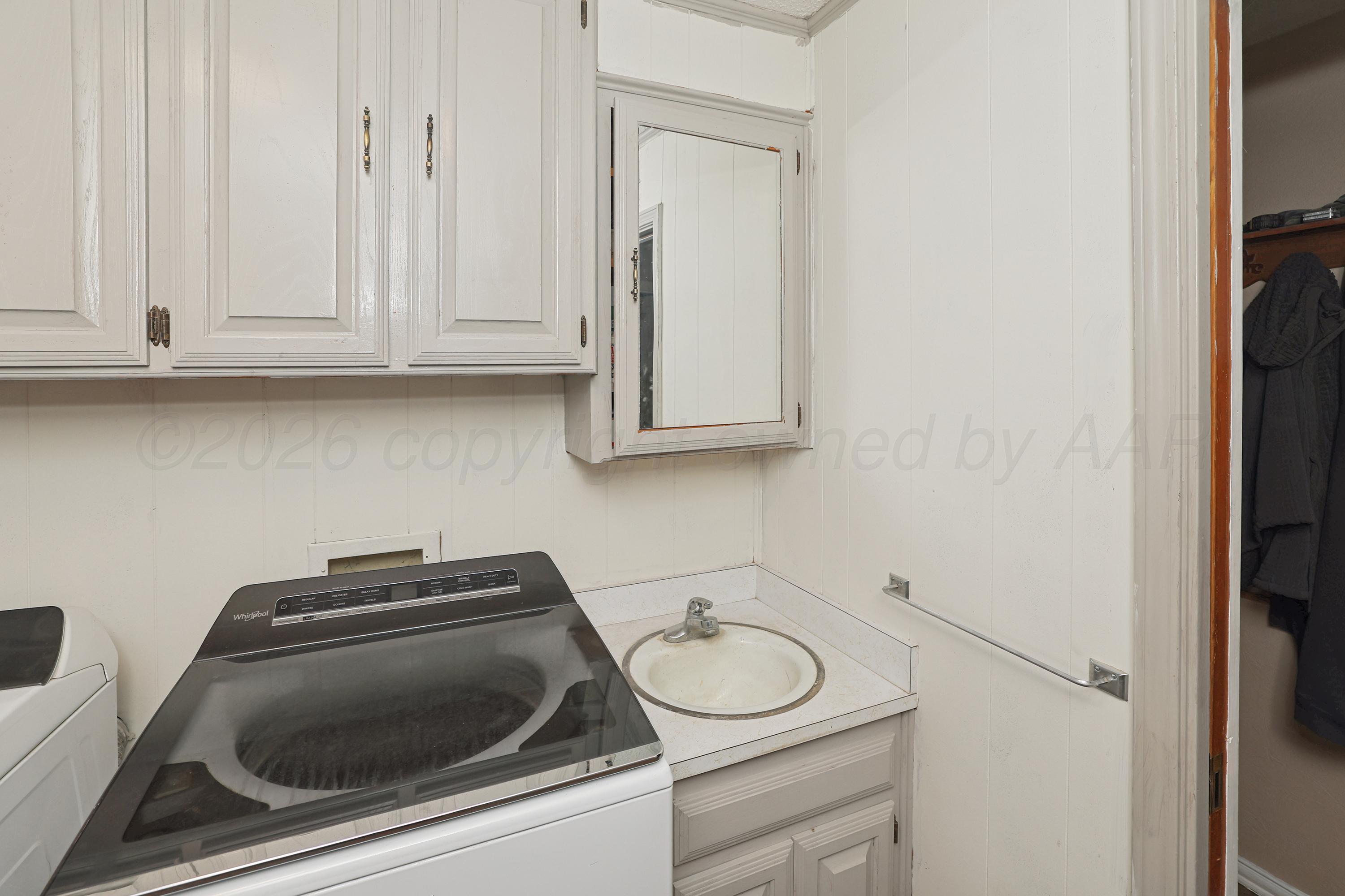 14653 Halsey Trail Amarillo, TX 79118 - Photo 29 of 67 29-Utility Sink