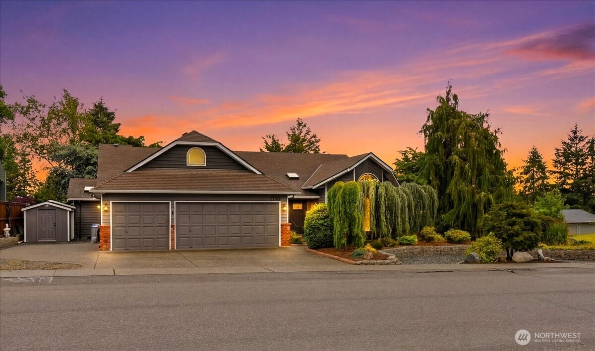 1123 Southwest Kalama Loop Oak Harbor, WA 98277 - Photo 1 of 34