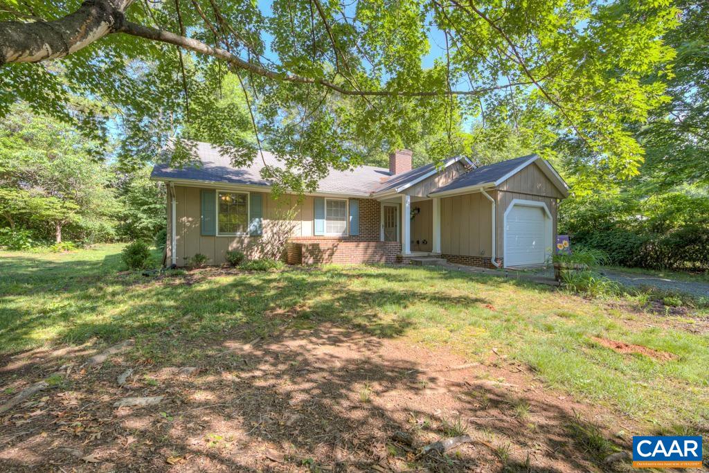 61 Pinewood Court Ruckersville, VA 22968 - Photo 3 of 24 a front view of house with yard and green space