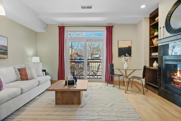 $415,500 | 1037 Williamson Street, Unit 107, Madison, WI 53703