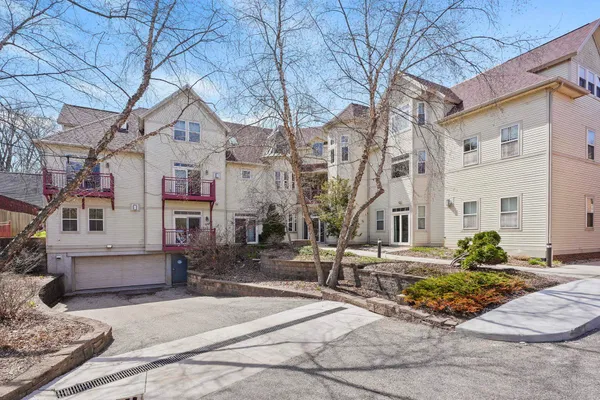 $415,500 | 1037 Williamson Street, Unit 107, Madison, WI 53703