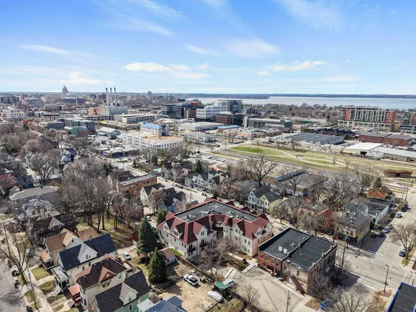 $415,500 | 1037 Williamson Street, Unit 107, Madison, WI 53703