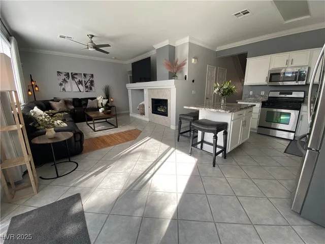 $3,650 | 10637 Amblewood Avenue, Las Vegas, NV 89144