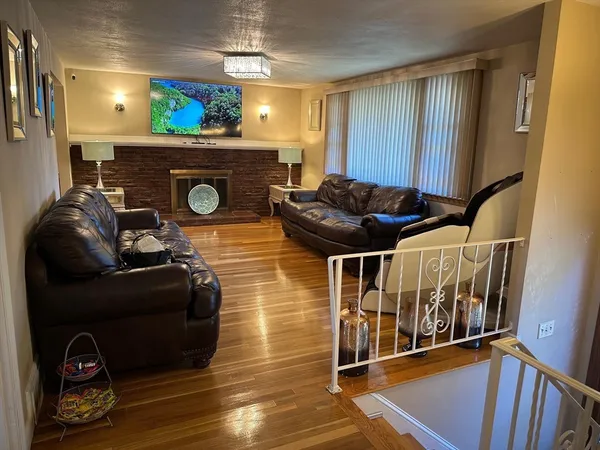 $918,000 | 223 Robert Road, Dedham, MA 02026