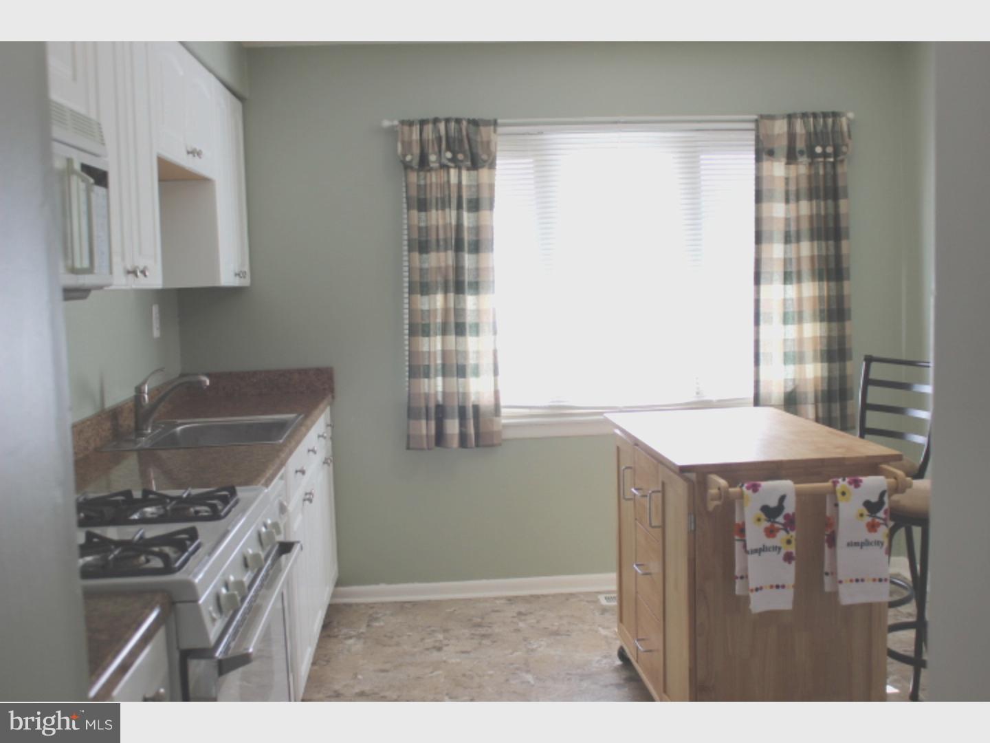 42 Old Forge Road Laurel Springs, NJ 08021 - Photo 6 of 15 Kitchen