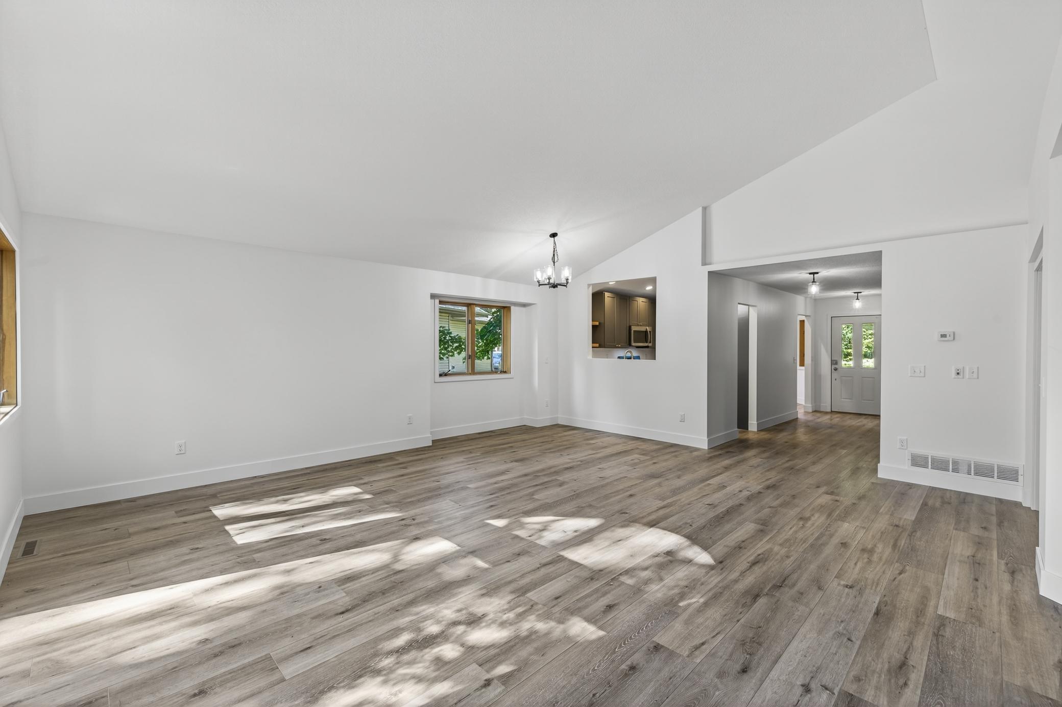 15153 Cates Lake Drive Prior Lake, MN 55372 - Photo 2 of 29