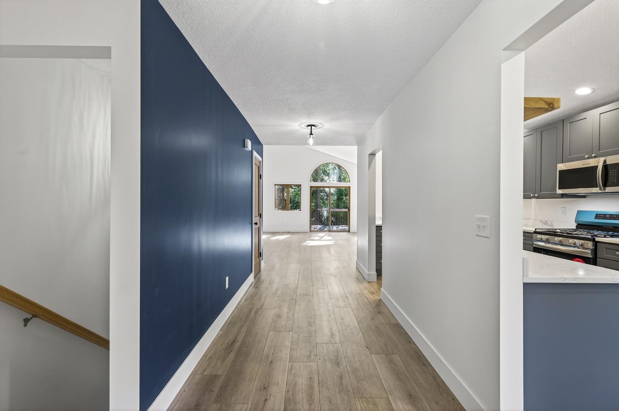 15153 Cates Lake Drive Prior Lake, MN 55372 - Photo 3 of 29