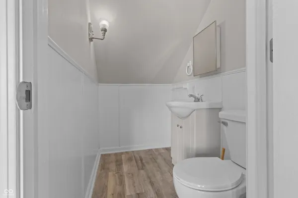 $1,300 | 1122 Unit B S Meridian Street, Indianapolis, IN 46225