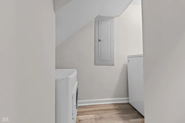 $1,300 | 1122 Unit B S Meridian Street, Indianapolis, IN 46225