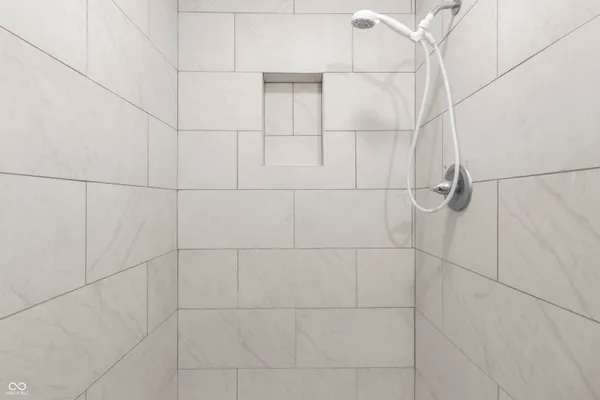 $1,300 | 1122 Unit B S Meridian Street, Indianapolis, IN 46225