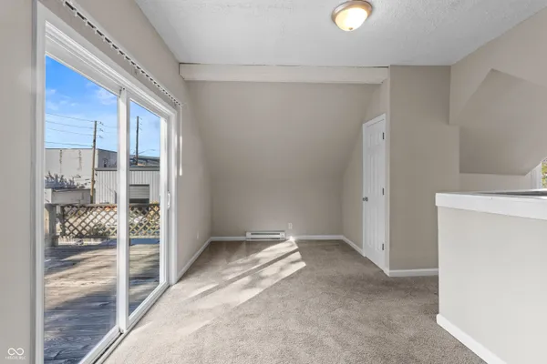 $1,300 | 1122 Unit B S Meridian Street, Indianapolis, IN 46225